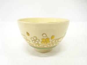 京焼　橋本永豊造　金彩色絵　桜流し　茶碗
